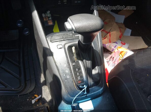 3KPA24AD6LE311905 2020 KIA RIO Light Blue 