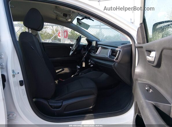 3KPA24AD7ME403963 2021 KIA RIO White 