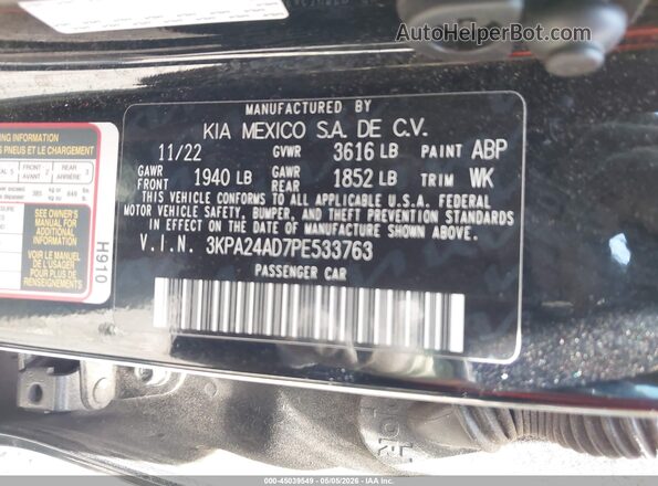 3KPA24AD7PE533763 2023 KIA RIO Black Vista del compartimento del motor