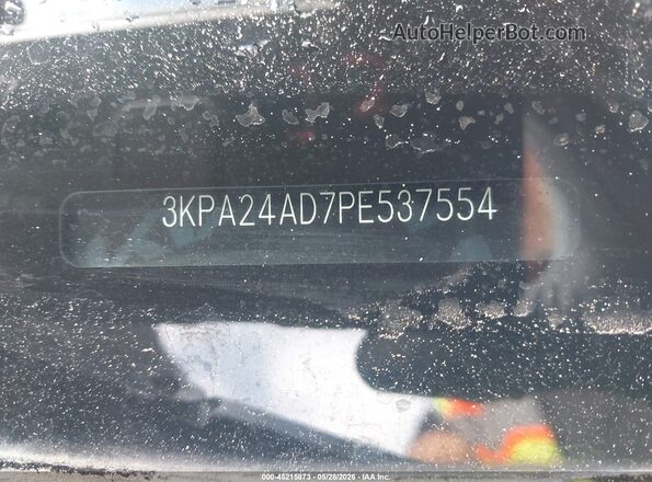 3KPA24AD7PE537554 2023 KIA RIO Серебряный Вид подкапотного пространства