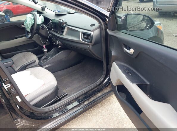 3KPA24AD7PE540633 2023 KIA RIO Black Front interior view