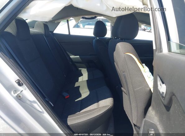3KPA24AD8ME404121 2021 KIA RIO Silver VIN կոդի պիտակի տեսք