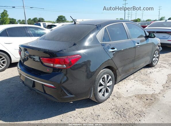 3KPA24AD8ME415359 2021 KIA RIO Черный Задняя правая четверть