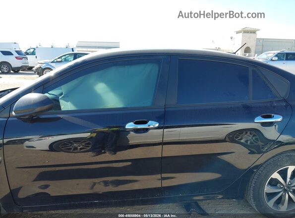 3KPA24AD8ME415359 2021 KIA RIO Черный 
