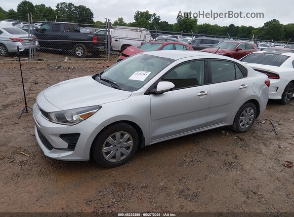 3KPA24AD8NE433913 2022 KIA RIO Silver Front left