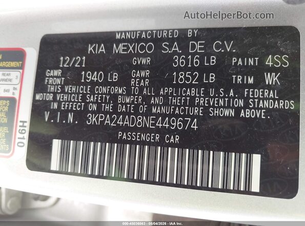 3KPA24AD8NE449674 2022 KIA RIO Silver Widok komory silnika