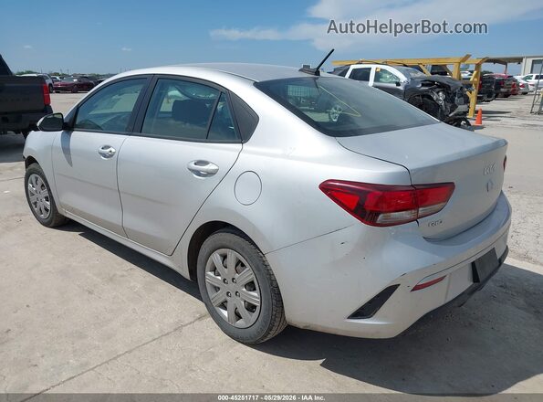 3KPA24AD8NE465941 2022 KIA RIO Серебряный Задняя левая четверть