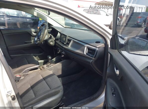 3KPA24AD9LE278401 2020 KIA RIO Silver Սալոնի դիմացի տեսք