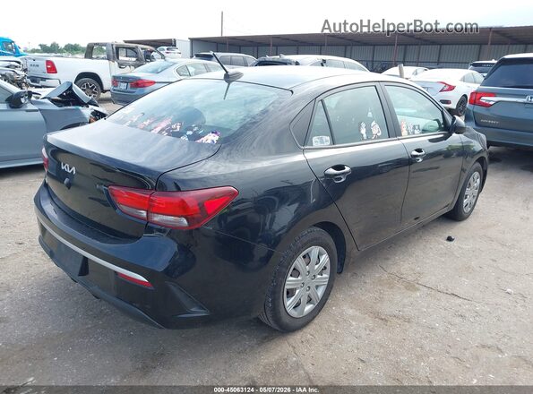3KPA24AD9NE437663 2022 KIA RIO Черный Задняя правая четверть