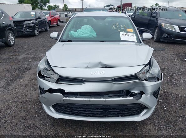 3KPA24AD9NE463096 2022 KIA RIO Silver Widok zestawu wskaźników