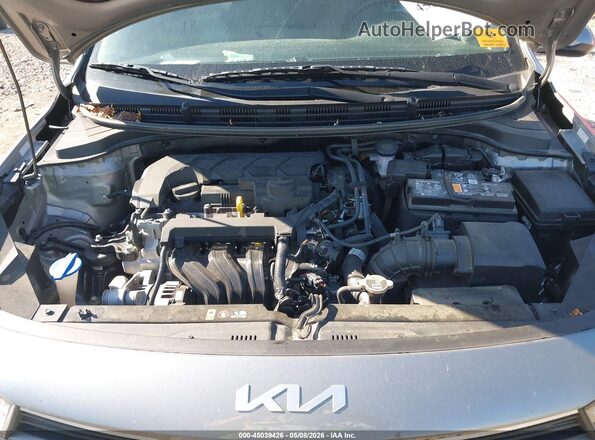 3KPA24AD9PE556803 2023 KIA RIO Silver Vista trasera