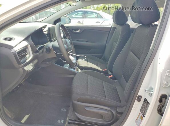 3KPA24AD9PE574444 2023 KIA RIO White Front interior view