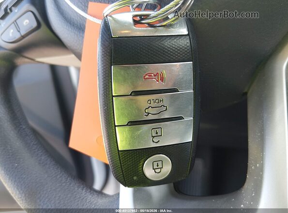 3KPA24ADXPE559094 2023 KIA RIO White Առջևի վահանակի տեսք