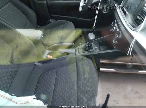 3KPA25AD4LE268218 2020 KIA RIO 5-DOOR Синий Вид салона спереди