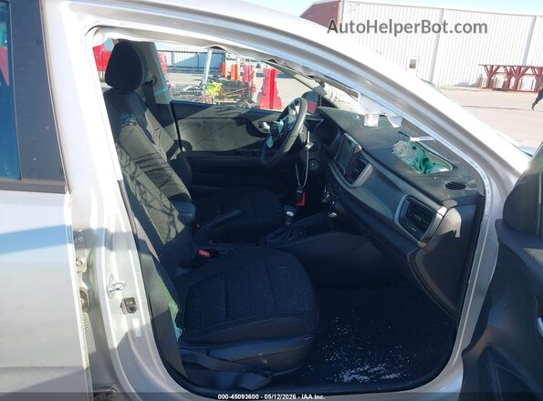 3KPA25AD4LE329518 2020 KIA RIO 5-DOOR Silver 