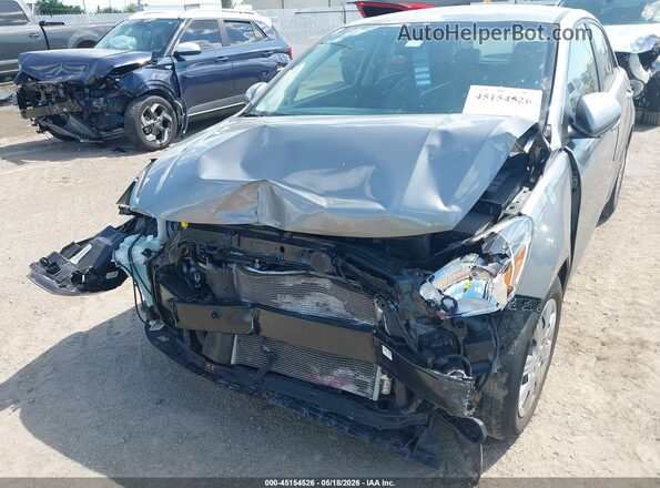 3KPA25AD6ME388765 2021 KIA RIO 5-DOOR Silver Widok z przodu