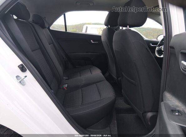 3KPA25ADXPE560574 2023 KIA RIO 5-DOOR White Widok naklejki z numerem VIN
