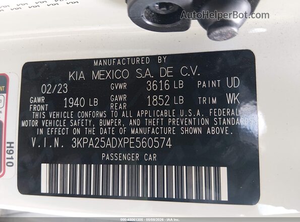 3KPA25ADXPE560574 2023 KIA RIO 5-DOOR White Widok komory silnika