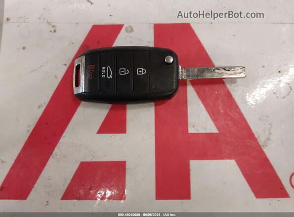 3KPA35AB1JE092155 2018 KIA RIO Blue Առջևի վահանակի տեսք