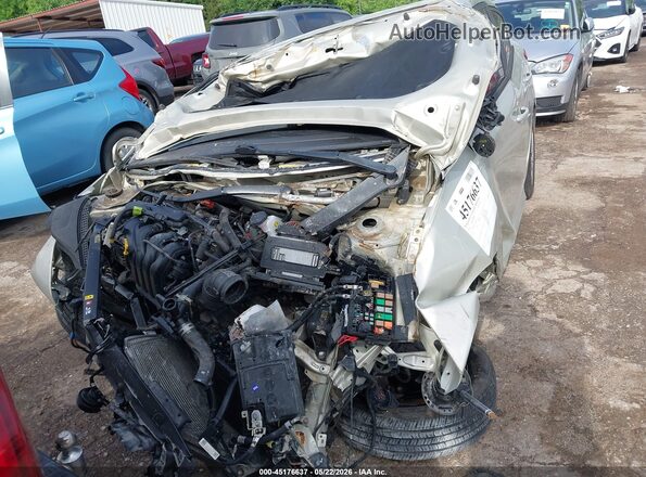 3KPC24A32JE016555 2018 HYUNDAI ACCENT Бежевый Вид панели приборов