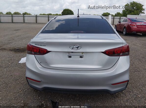 3KPC24A32JE021612 2018 HYUNDAI ACCENT Silver 