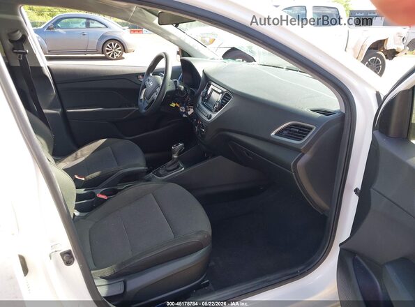 3KPC24A33KE046956 2019 HYUNDAI ACCENT White Front interior view