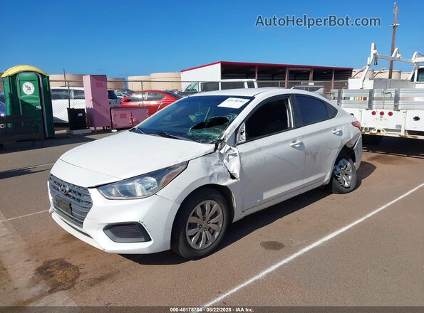 3KPC24A33KE046956 2019 HYUNDAI ACCENT White Front view