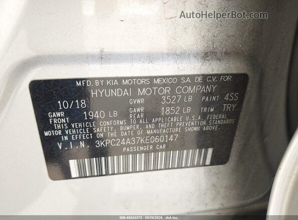 3KPC24A37KE060147 2019 HYUNDAI ACCENT Silver Widok komory silnika