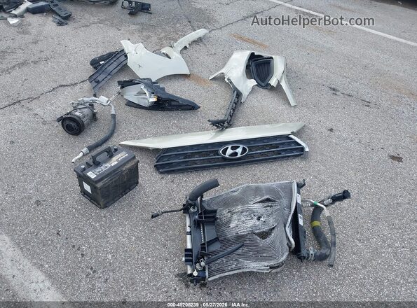 3KPC24A3XJE008638 2018 HYUNDAI ACCENT Gold Instrument cluster view