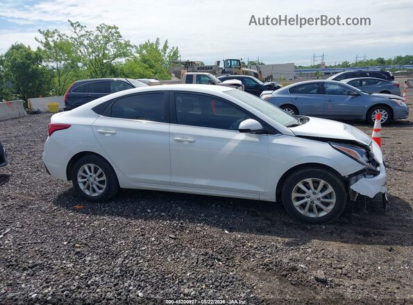 3KPC24A60NE168270 2022 HYUNDAI ACCENT White Вид задньої частини салону