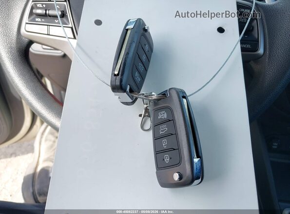 3KPC24A61LE122332 2020 HYUNDAI ACCENT Бежевый Вид панели приборов
