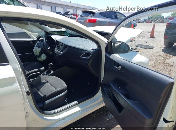 3KPC24A62LE126373 2020 HYUNDAI ACCENT White Սալոնի դիմացի տեսք