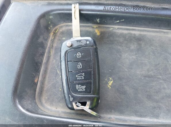 3KPC24A62LE126373 2020 HYUNDAI ACCENT White Առջևի վահանակի տեսք