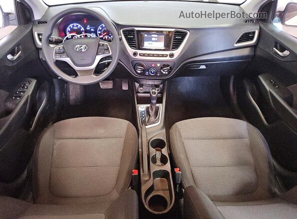 3KPC24A63LE097255 2020 HYUNDAI ACCENT Белый Вид панели приборов