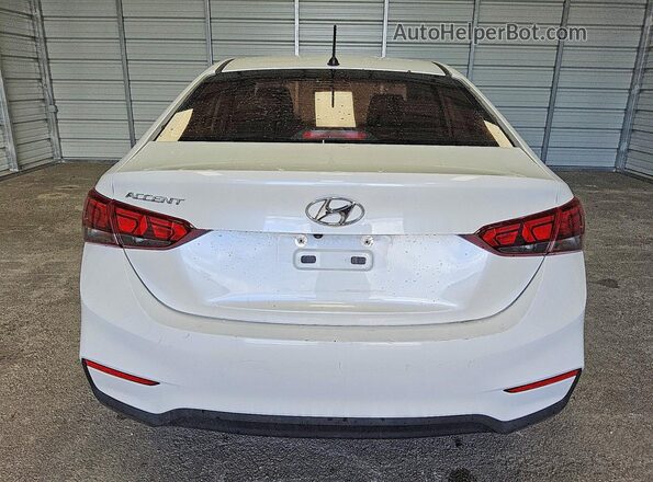 3KPC24A63LE097255 2020 HYUNDAI ACCENT Белый Вид сзади