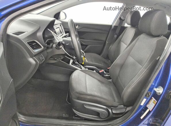3KPC24A63LE103524 2020 HYUNDAI ACCENT Синий Вид салона спереди