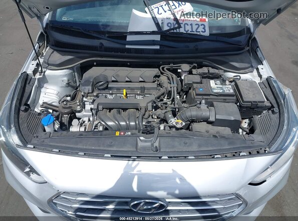 3KPC24A66LE101590 2020 HYUNDAI ACCENT Silver Rear view
