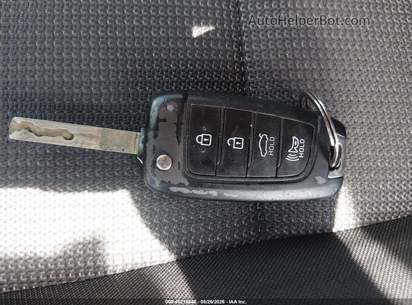 3KPC24A66LE113304 2020 HYUNDAI ACCENT Красный Вид панели приборов