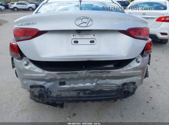 3KPC24A66LE125243 2020 HYUNDAI ACCENT Серебряный Вид спереди