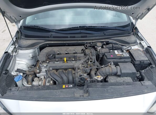 3KPC24A66LE125243 2020 HYUNDAI ACCENT Серебряный Вид сзади