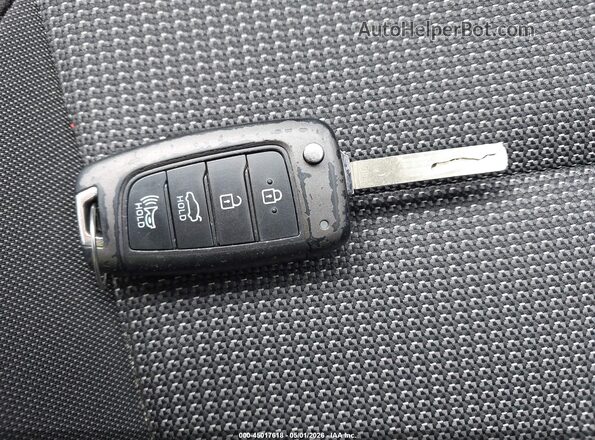 3KPC24A66LE125243 2020 HYUNDAI ACCENT Серебряный Вид панели приборов