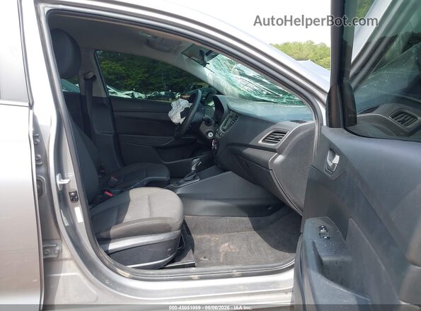 3KPC24A67ME145759 2021 HYUNDAI ACCENT Gray Вид салону спереду