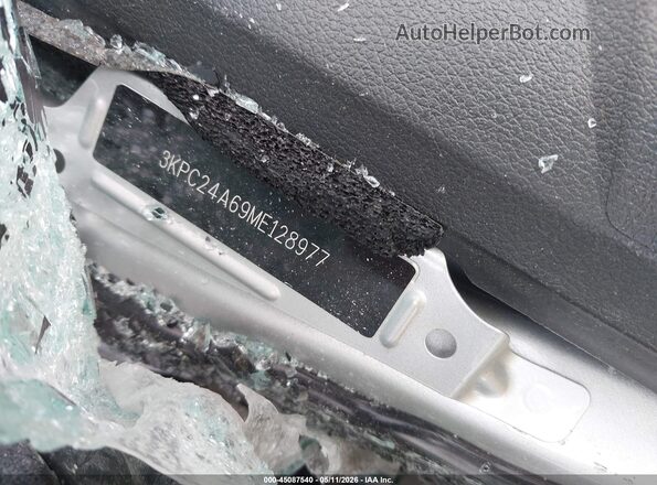 3KPC24A69ME128977 2021 HYUNDAI ACCENT Silver Շարժիչի բաժամունքի տեսք