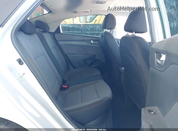 3KPC34A6XNE176485 2022 HYUNDAI ACCENT Silver 