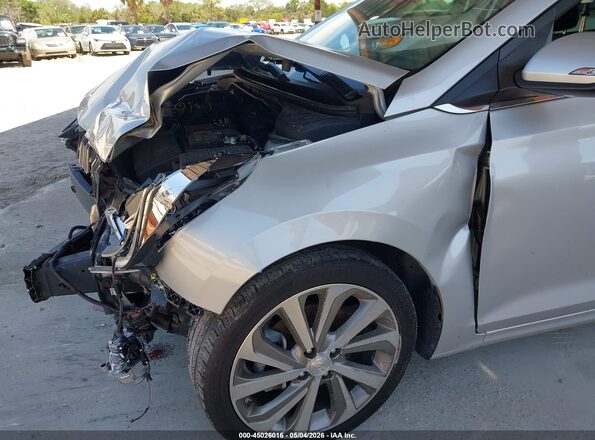 3KPC34A6XNE176485 2022 HYUNDAI ACCENT Silver 