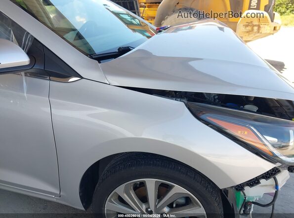 3KPC34A6XNE176485 2022 HYUNDAI ACCENT Silver 