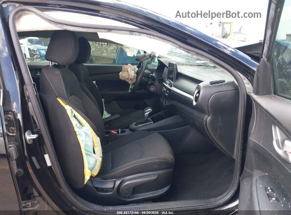 3KPF24AD0ME277337 2021 KIA FORTE Black Front interior view