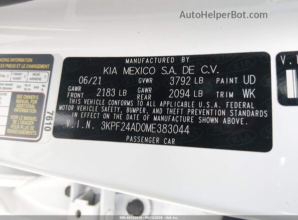 3KPF24AD0ME383044 2021 KIA FORTE White Vista del compartimento del motor