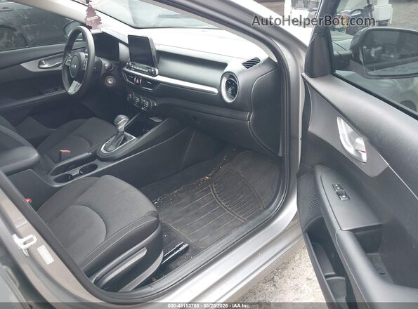 3KPF24AD0PE621253 2023 KIA FORTE Gray 