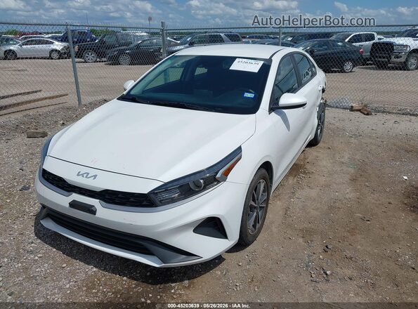 3KPF24AD0PE622306 2023 KIA FORTE White Առջևի ձախ երեք քառորդ տեսարան